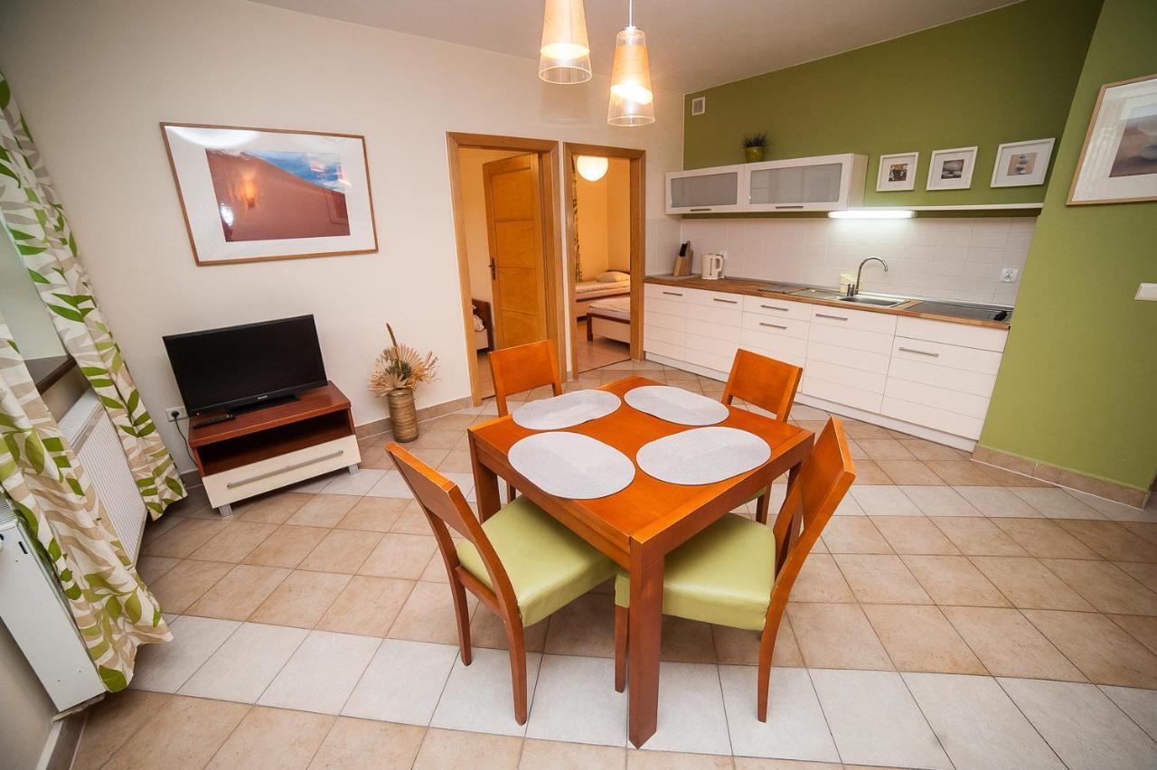 Apartamenty Dom Na Wzgorzu Gardenia Stronie Śląskie エクステリア 写真