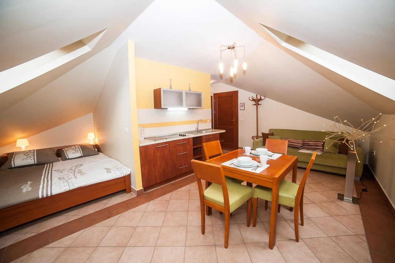 Apartamenty Dom Na Wzgorzu Gardenia Stronie Śląskie エクステリア 写真